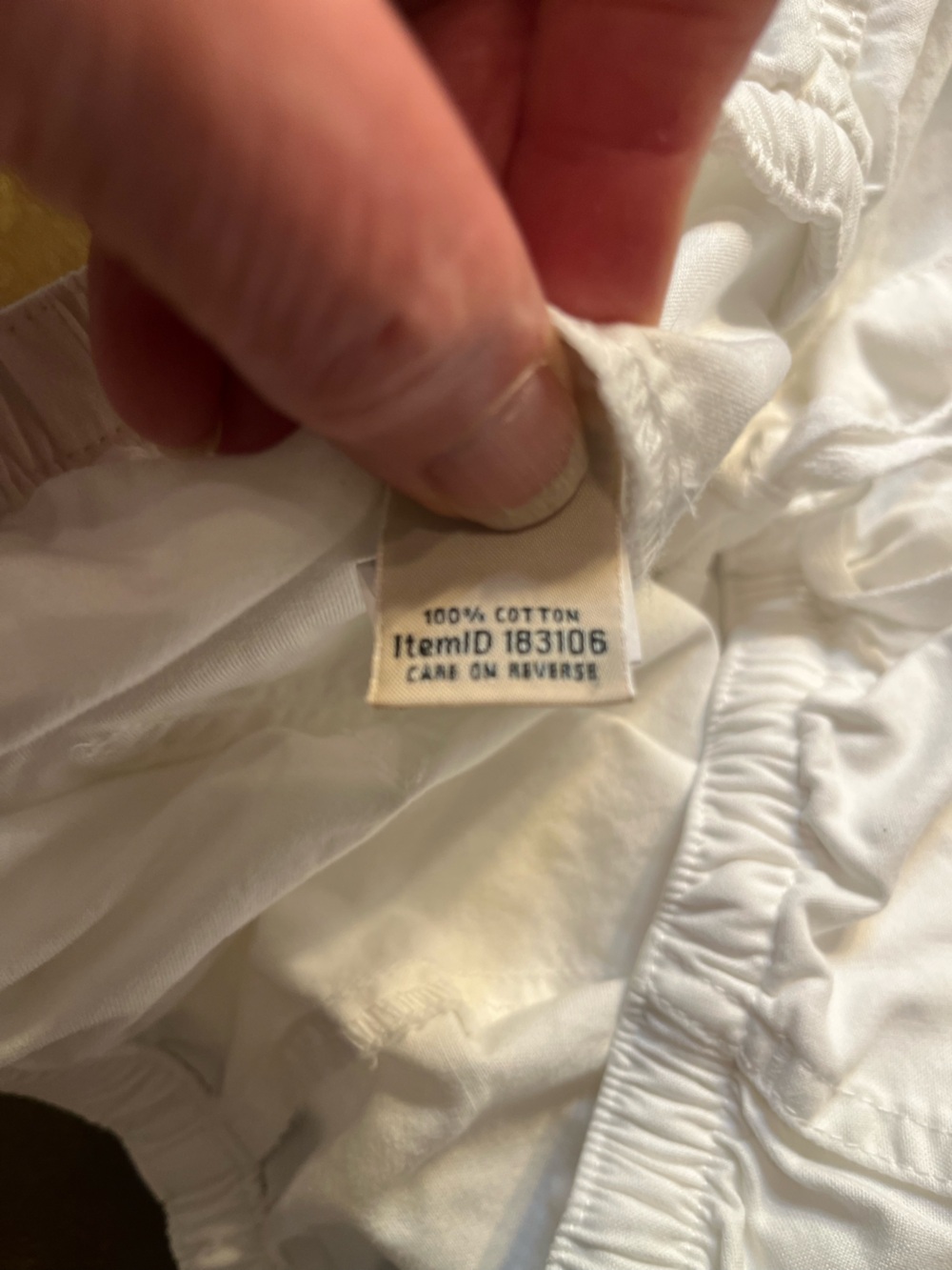 L.L. Bean Canvas Shorts in White Women’s Size Medium - Picture 4 of 7
